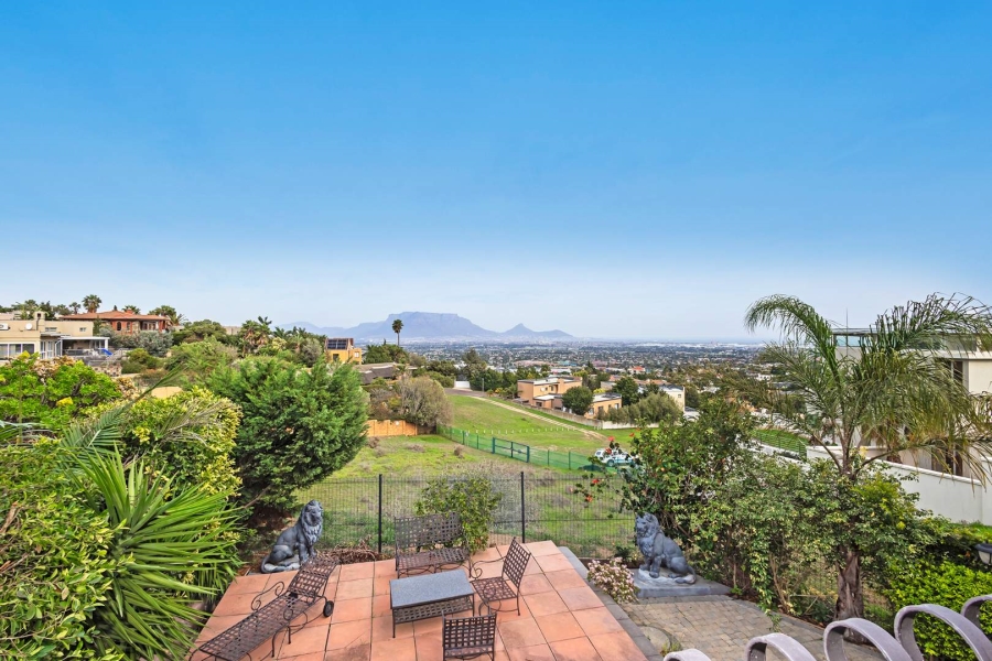 13 Bedroom Property for Sale in Plattekloof Western Cape